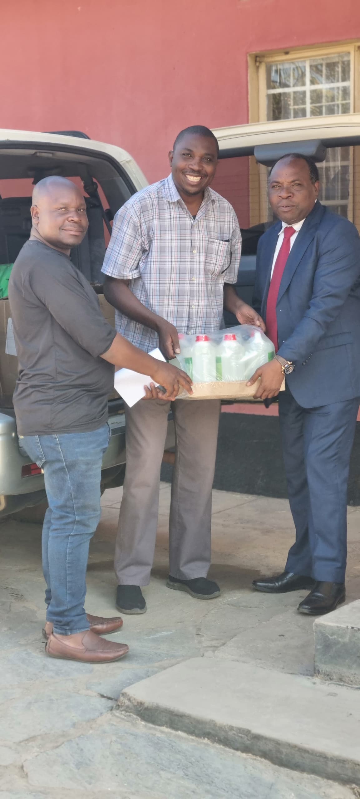 GS receiving Hospital Love Bag items